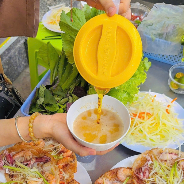 BÁNH XÈO TÔM NHẢY 
